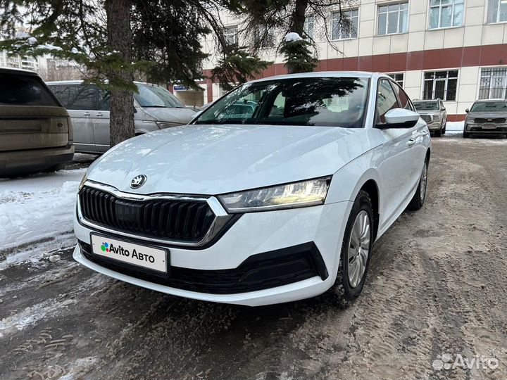 Skoda Octavia 1.6 AT, 2021, 23 500 км