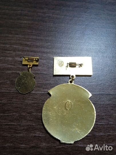 Значки СССР коллекция Почетный донор СССР