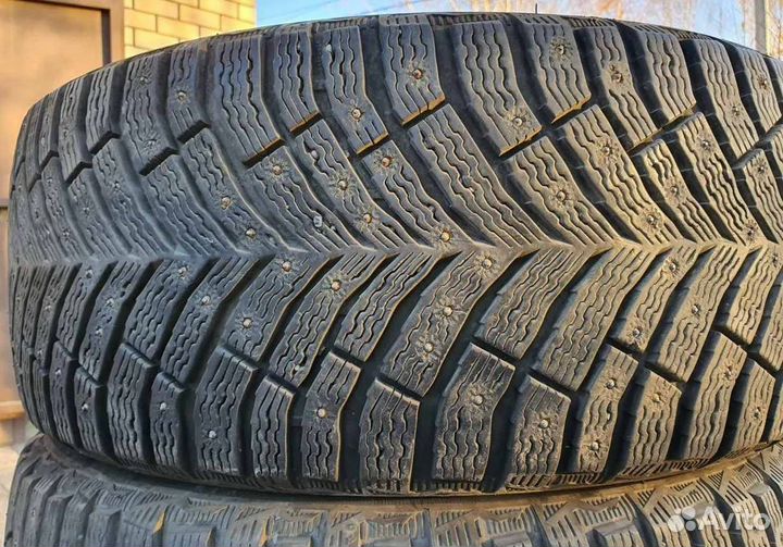 Michelin X-Ice North 4 245/45 R18 100T