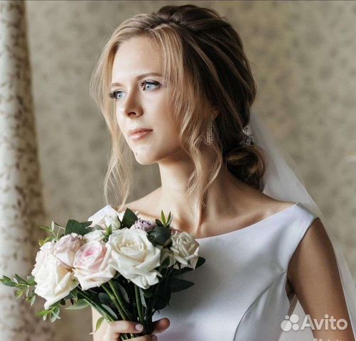 Прически, локоны, косы, пучки, афрокудри