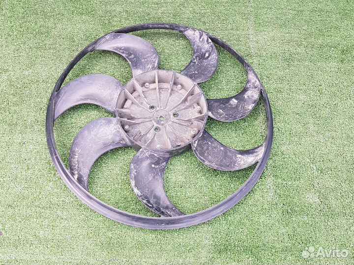 Крыльчатка охлаждения Renault Sandero Logan 1