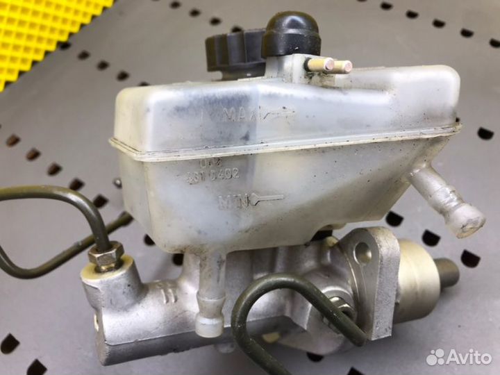 Главный тормозной цилиндр Mercedes-Benz S-Class