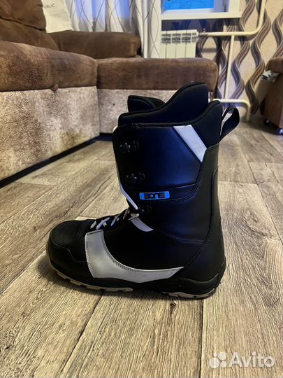 Сноубордические ботинки 45