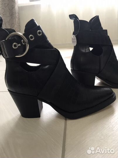 Ботинки женские новые 38 размера