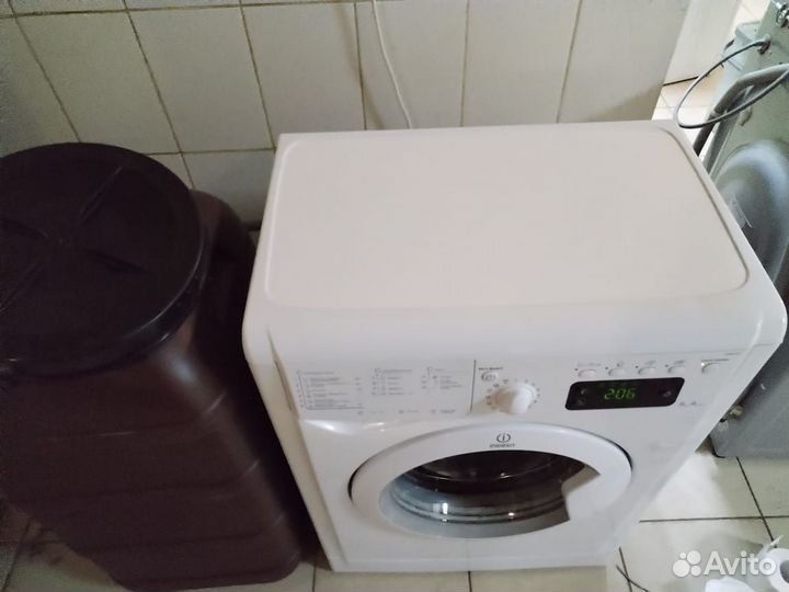 Стиральная машина с баком для сельской местности