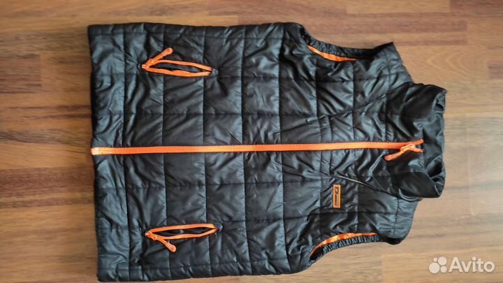 Жилетка для мальчика 140 146