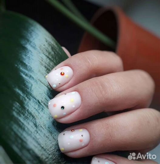 Маникюр в Омске