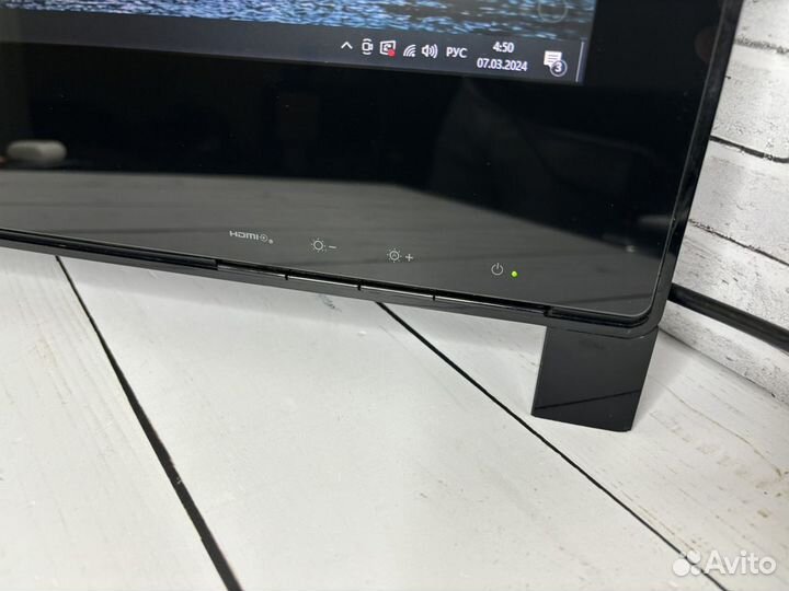 Моноблок Lenovo 21.5/ I3-3220/ RAM 4/ SSD 256