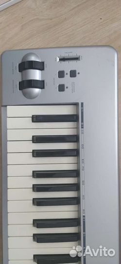 Миди клавиатура M audio Keystation 88