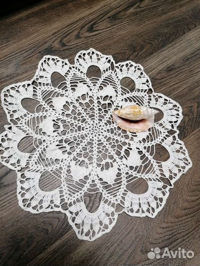 Вязанная салфетка
