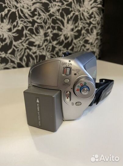 Видеокамера Panasonic SDR-H250