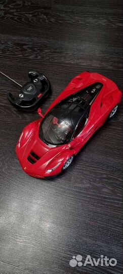 Машинка ferrari на радио управлении