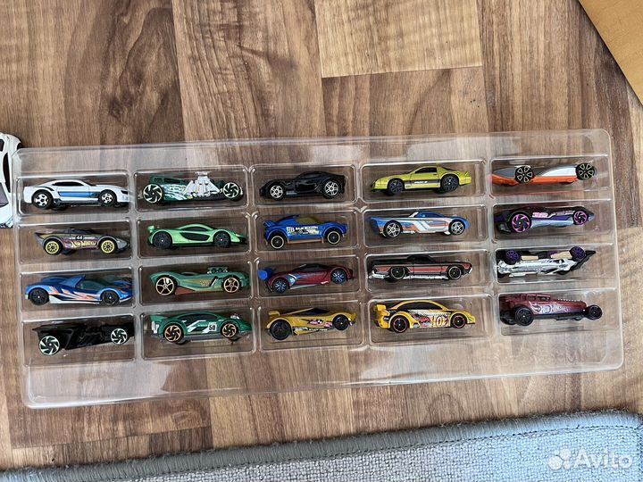 Hot wheels машинки