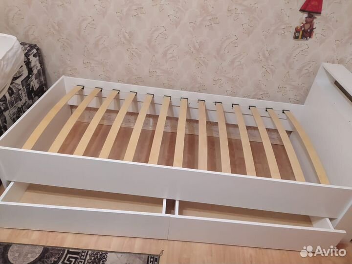 Кровать 90х200