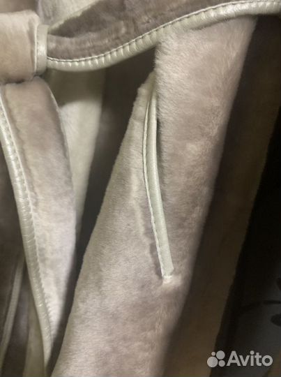 Шуба мутоновая с капюшоном