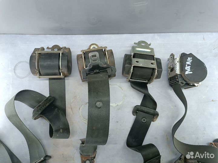 Ремень безопасности Renault Logan 1