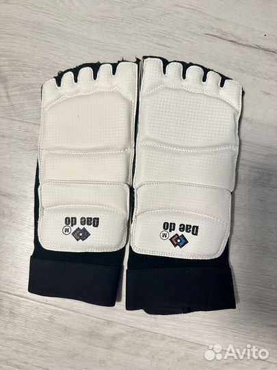 Защита для ног тхэквондо