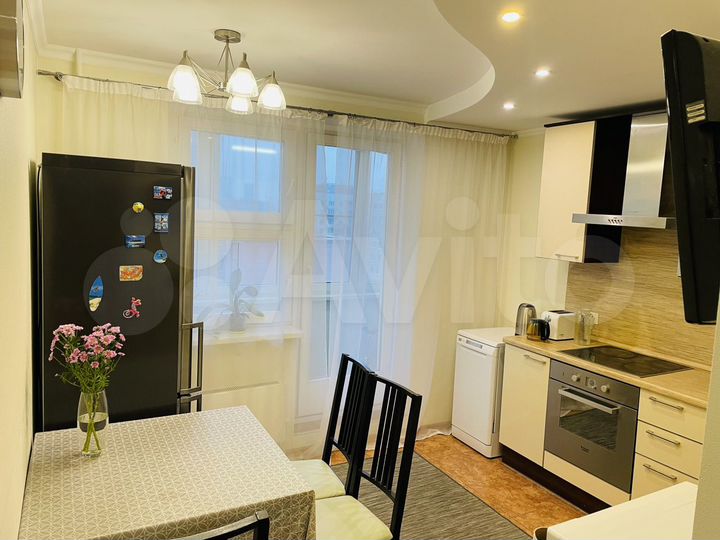 2-к. квартира, 59 м², 8/10 эт.