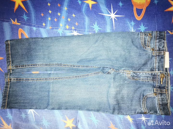 Джинсы новые на 4г Carters