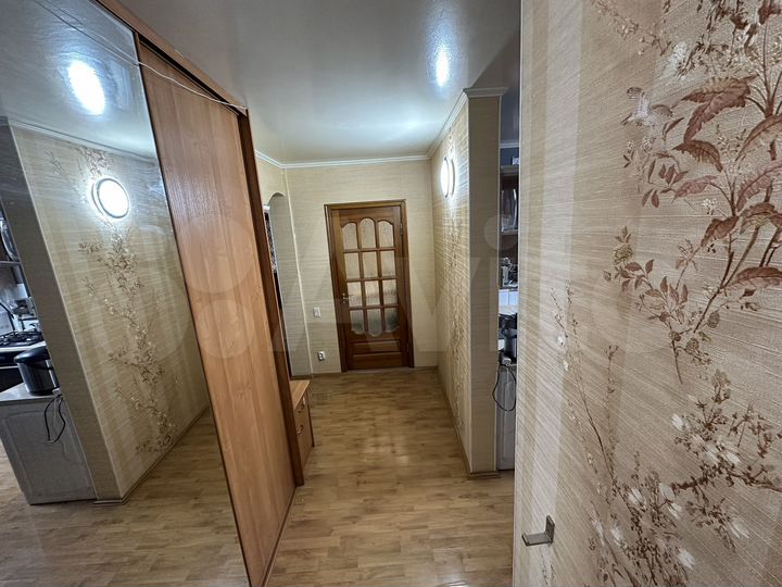 4-к. квартира, 73 м², 3/9 эт.