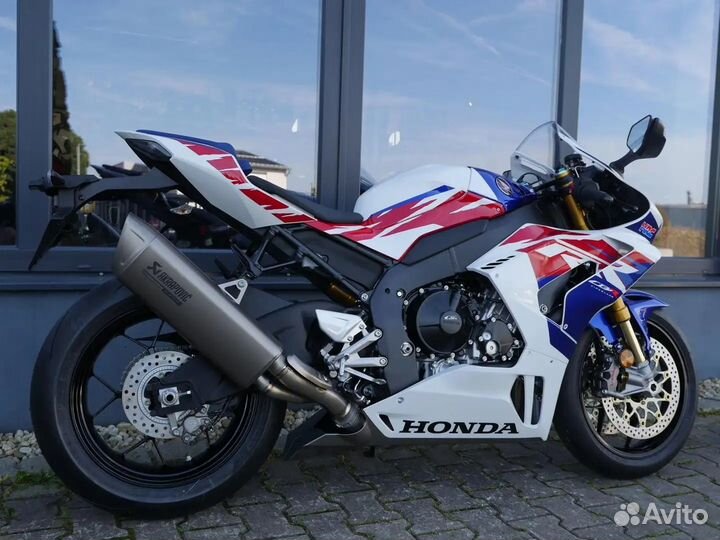 Honda CBR 1000 RR 2021 года