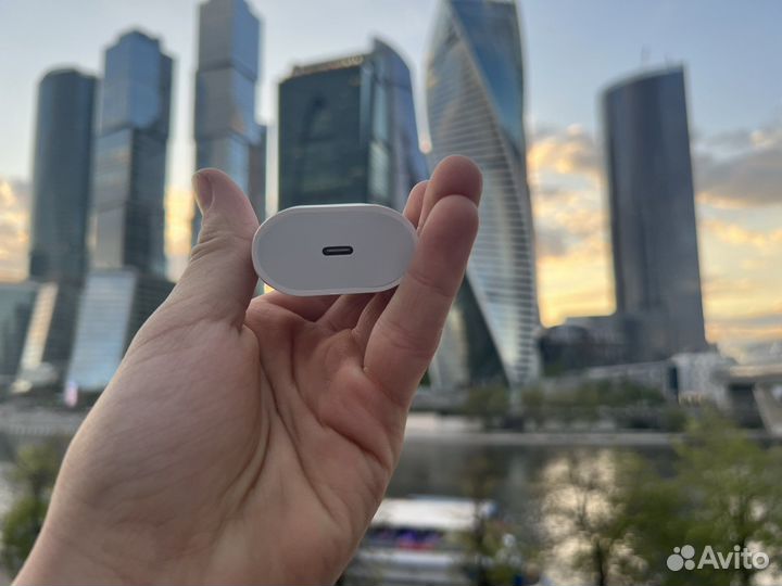 Быстрая зарядка для iPhone 20w + кабель