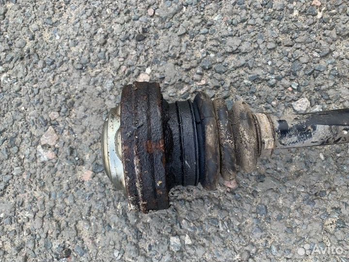 Привод задний правый Bmw X3 2.0D E83 N47 2009