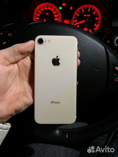 iPhone 8, 64 ГБ