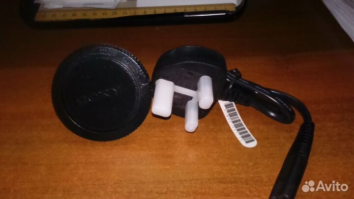 Крышка защитная для фотоаппарата и кабель для Sony