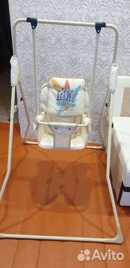 Детская качелька