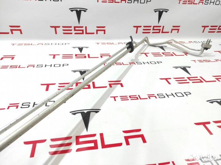 Трубка кондиционера Tesla Model X 2019