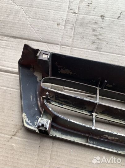 Решетка радиатора Легаси 1987-1993 Legacy BC