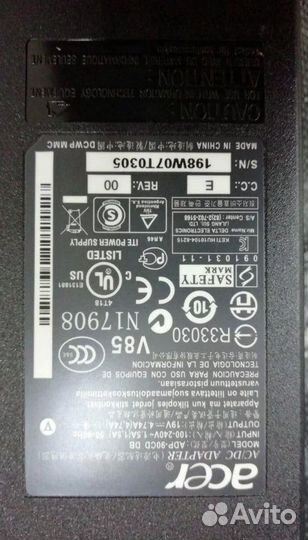 Новые фирменные зарядки для ноутбуков Acer