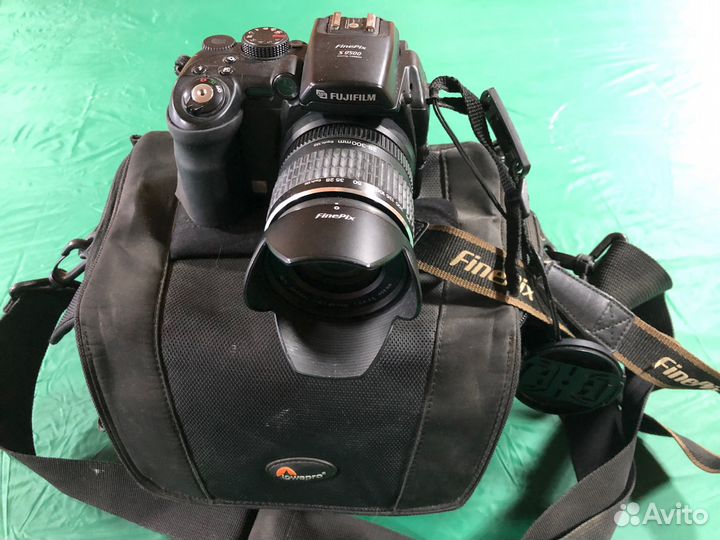 Fujifilm S9500