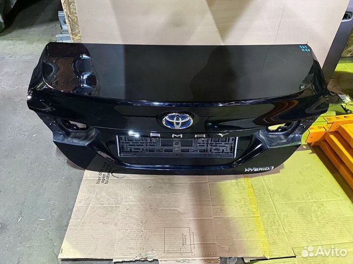 Крышка багажника Toyota Camry XV70 2020-2024