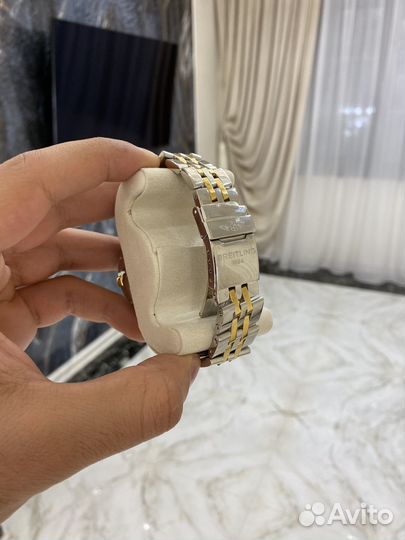 Часы breitling