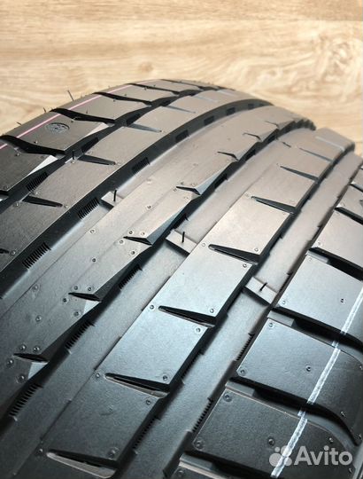 Triangle EffeXSport TH202 235/50 R19 105Y