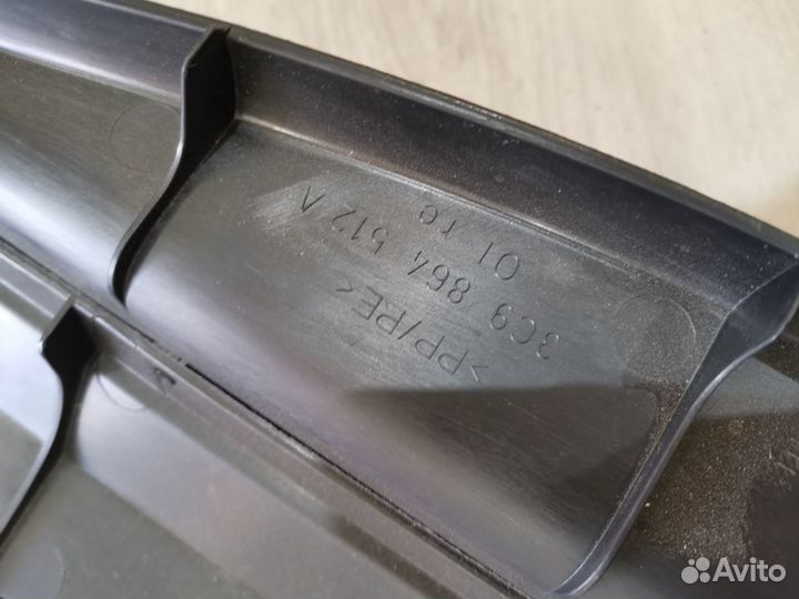 Накладка багажника правая VW Passat B6 Универсал