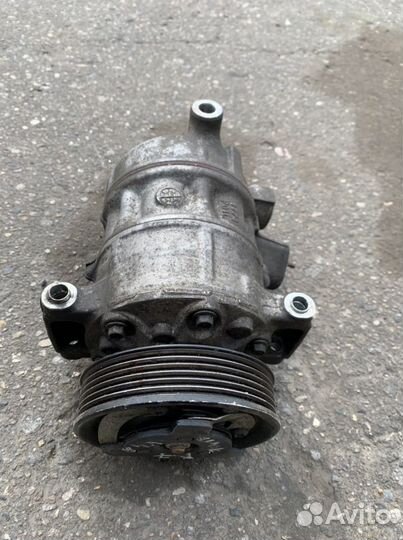 Компрессор кондиционера Skoda Octavia A7