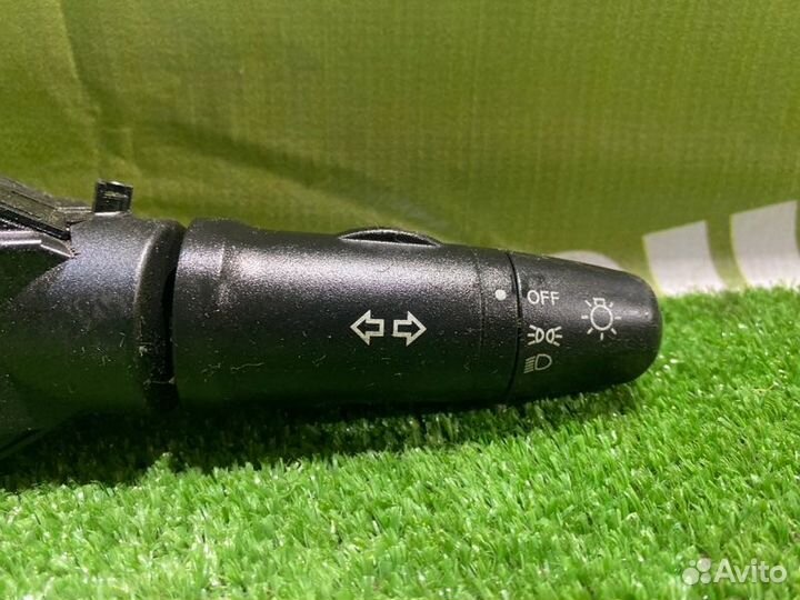 Подрулевой переключатель поворотников Nissan Tiida