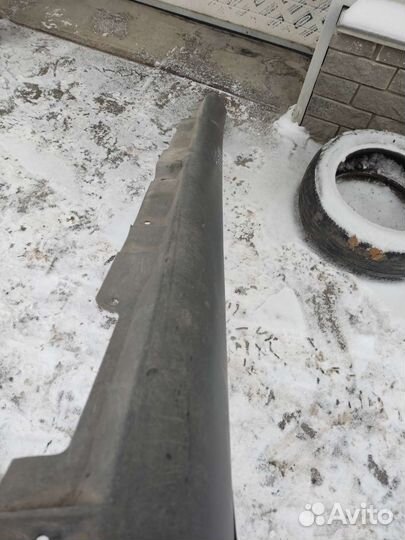 Наакладка порога toyota avensis 250