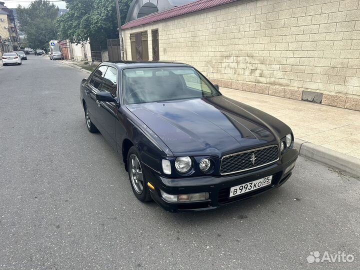 Nissan cedric y33