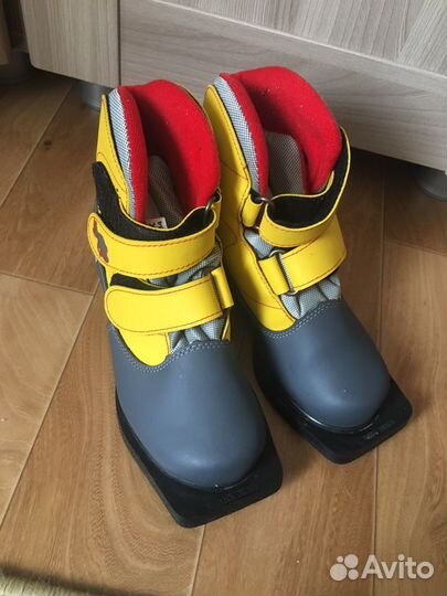 Лыжные ботинки детские 34
