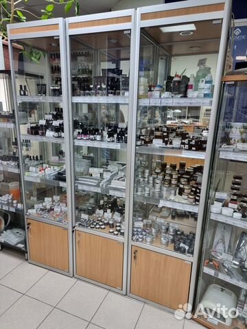 Стеклянный шкаф Витрина бу купить в Санкт-Петербурге | Готовый бизнес и ...