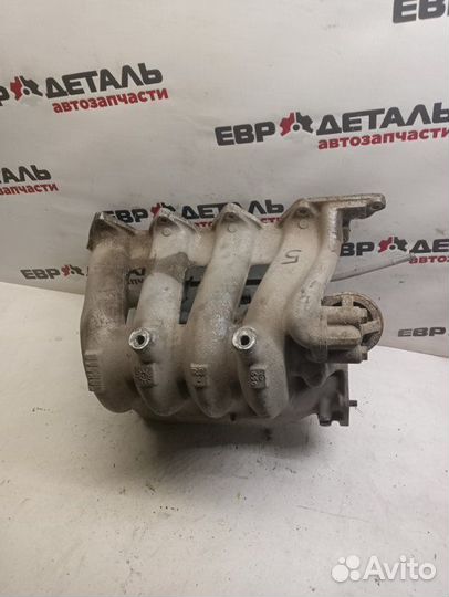 Коллектор впускной Mitsubishi Carisma седан 4G92