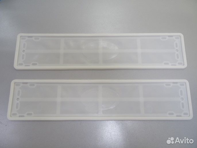 Рамка под номер силикон белая (2 шт)