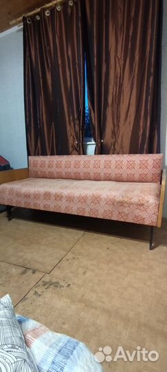 Диван советский, пружинный