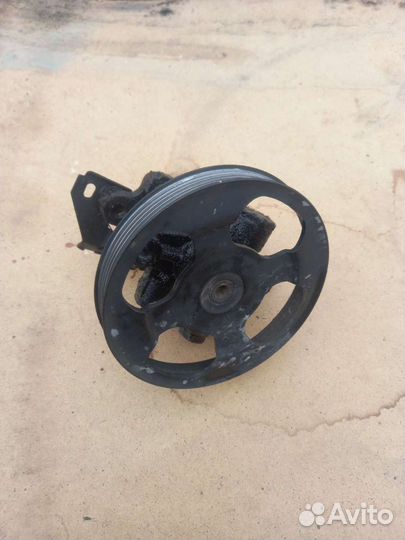 Насос гур Mitsubishi 4G15