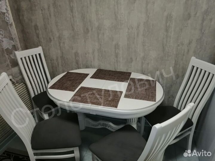 Столы и стулья