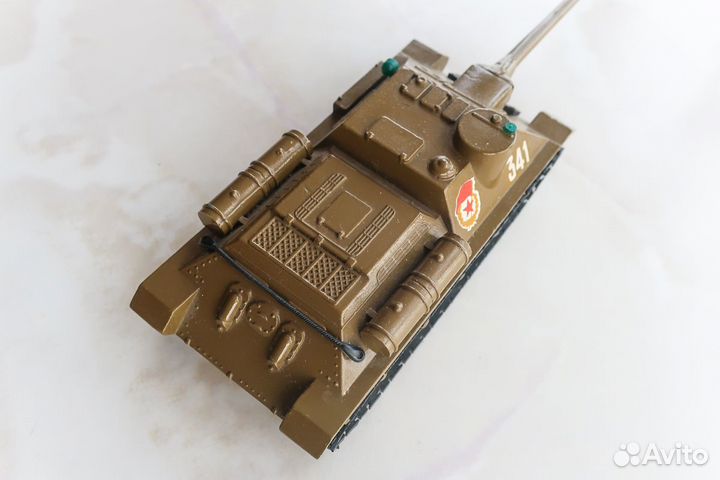 Металлическая модель масштаб 1:43 сау су-100